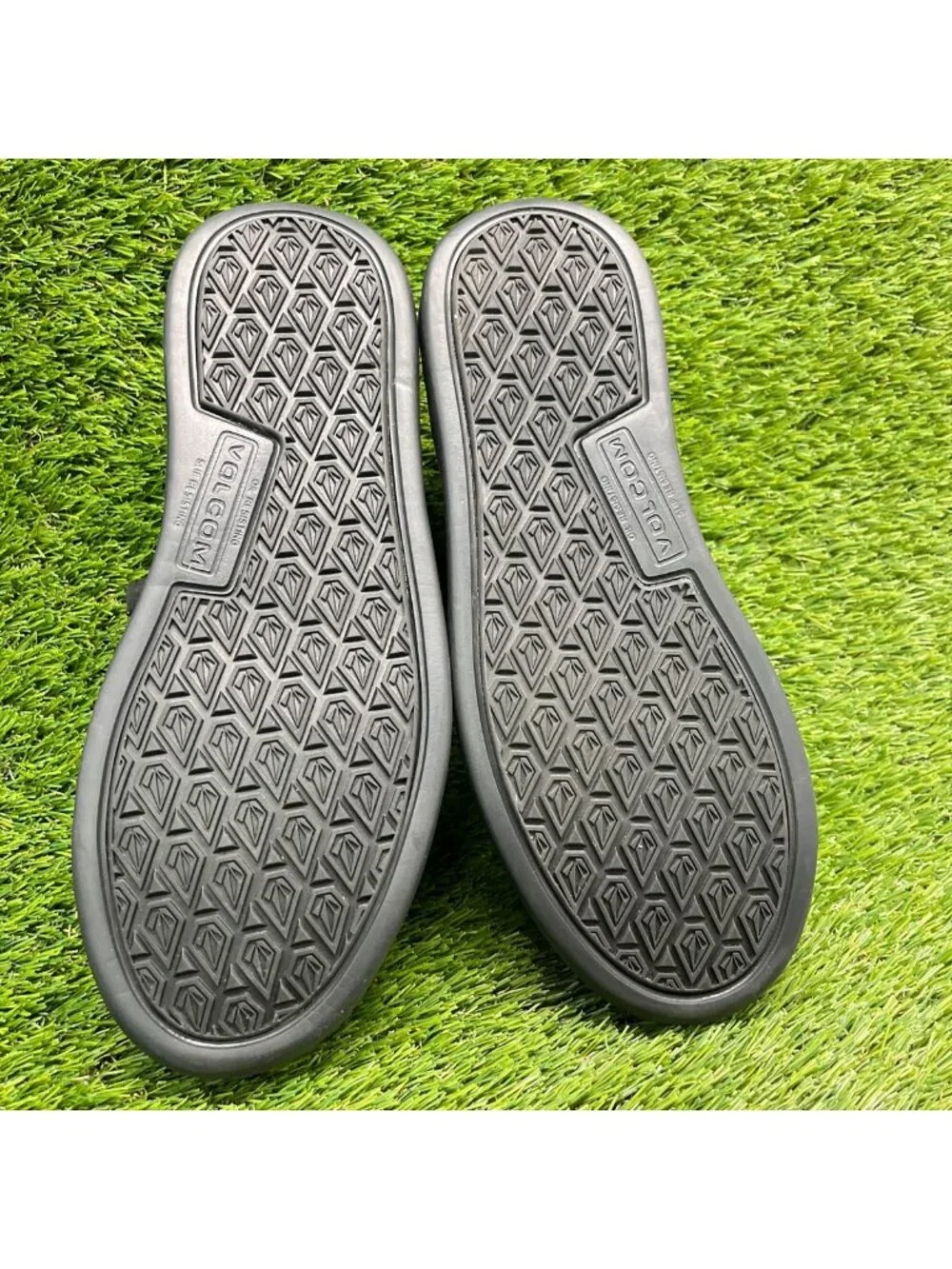 Volcom Chill Womens Size 9W Black Gray Composite Toe Safety Work Slip-On Shoes